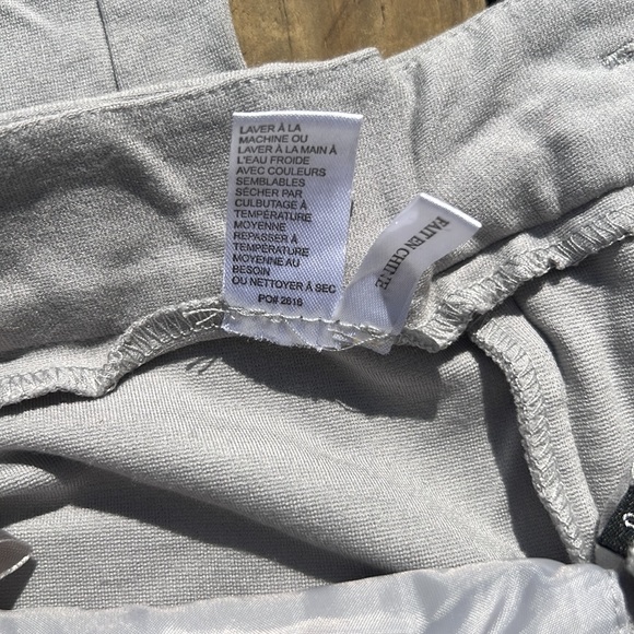 Gray scalloped capris - Picture 6 of 7